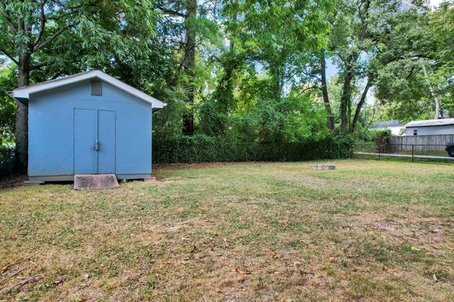 1911 Dupont Street, Hixson, TN 37343