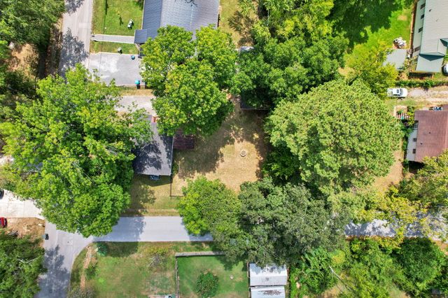 1911 Dupont Street, Hixson, TN 37343