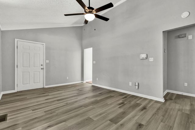 1911 Dupont Street, Hixson, TN 37343