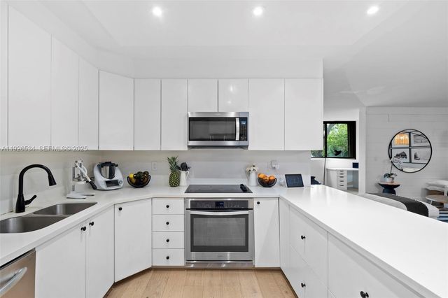 141 Crandon Blvd 237, Key Biscayne, FL 33149