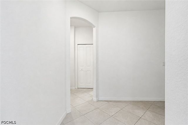1648 Alameda DR, Naples, FL 34120