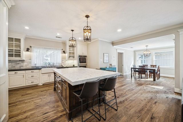 2602 Kings Forest Drive, Kingwood, TX 77339