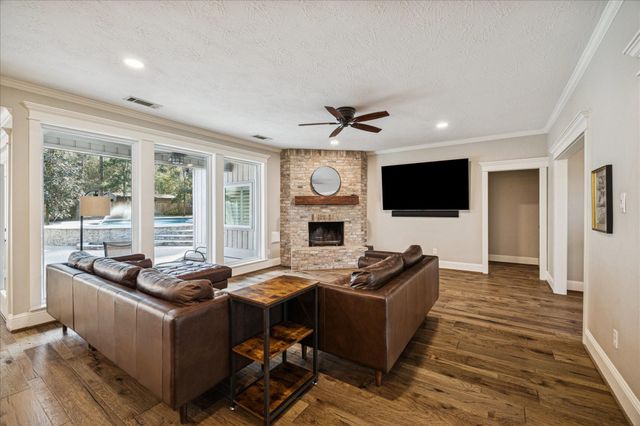 2602 Kings Forest Drive, Kingwood, TX 77339