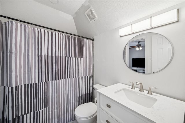 2602 Kings Forest Drive, Kingwood, TX 77339