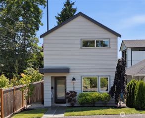 2109 NE 83rd Street, Seattle, WA 98115