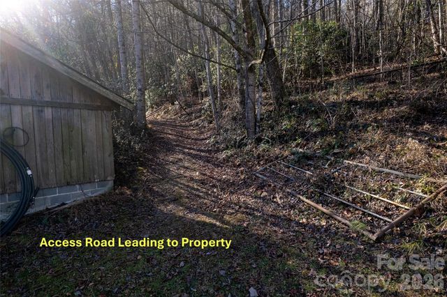70 Earls Road, Bryson City, NC 28713