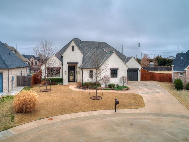 1417 Regency Bridge Circle, Edmond, OK 73034