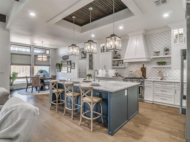 1417 Regency Bridge Circle, Edmond, OK 73034