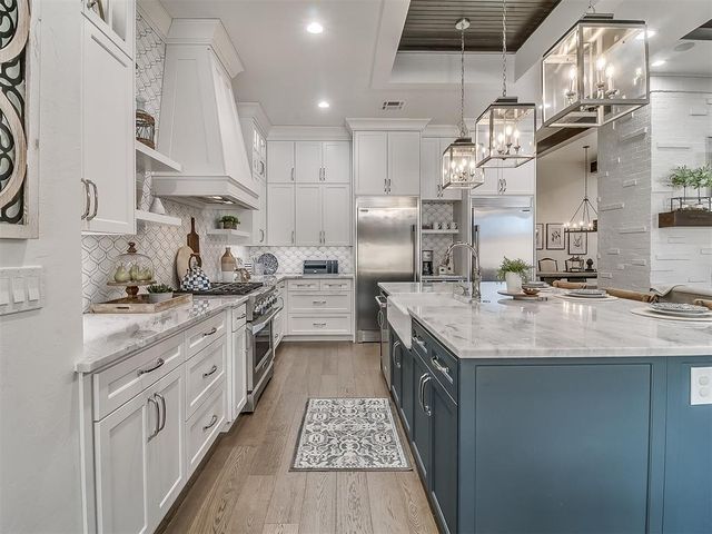 1417 Regency Bridge Circle, Edmond, OK 73034