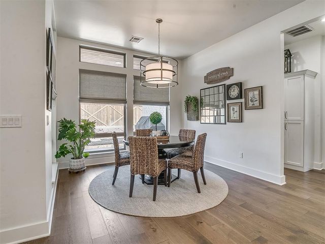 1417 Regency Bridge Circle, Edmond, OK 73034