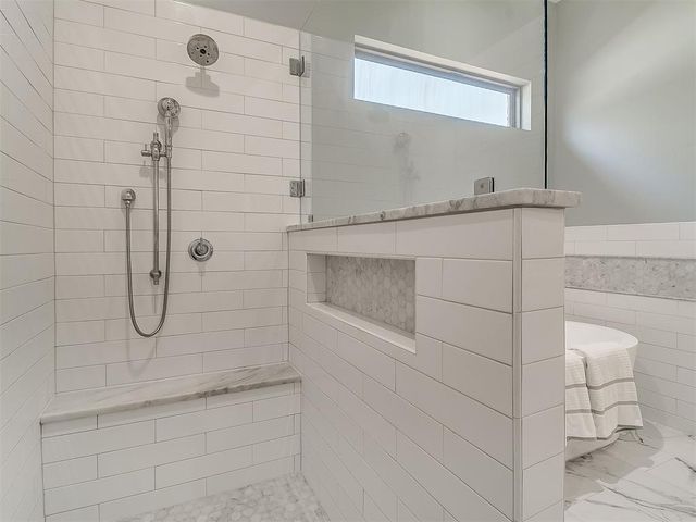 1417 Regency Bridge Circle, Edmond, OK 73034