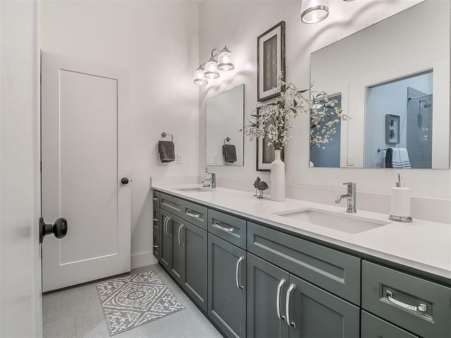 1417 Regency Bridge Circle, Edmond, OK 73034