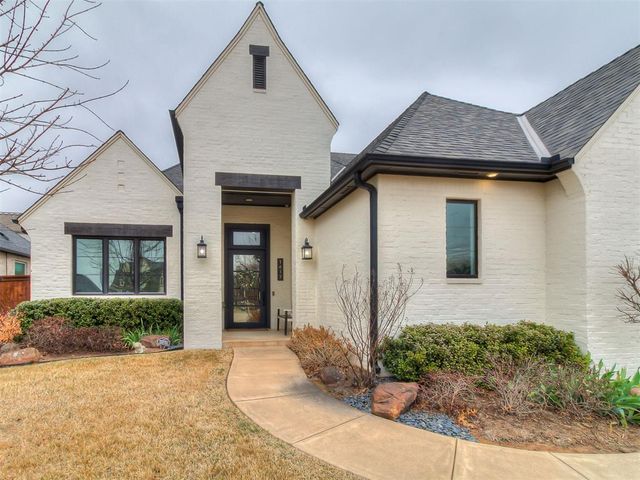 1417 Regency Bridge Circle, Edmond, OK 73034