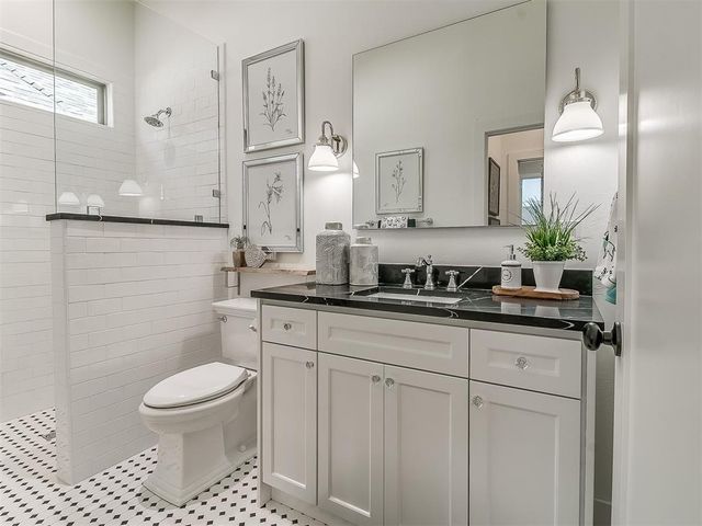 1417 Regency Bridge Circle, Edmond, OK 73034