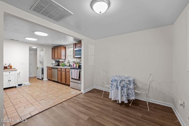 1915 Evans Street, New Bern, NC 28562