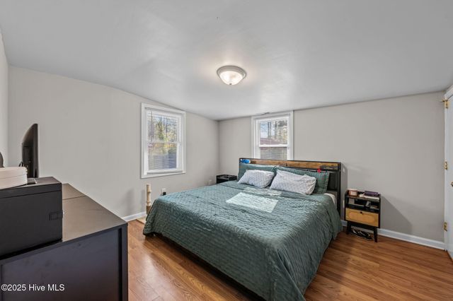 1915 Evans Street, New Bern, NC 28562