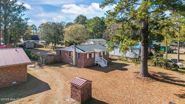 1915 Evans Street, New Bern, NC 28562