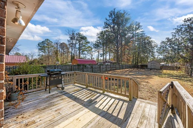 1915 Evans Street, New Bern, NC 28562