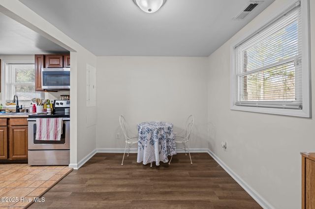 1915 Evans Street, New Bern, NC 28562