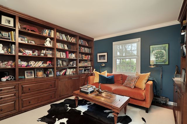 921 Woodbine Lane, Northbrook, IL 60062