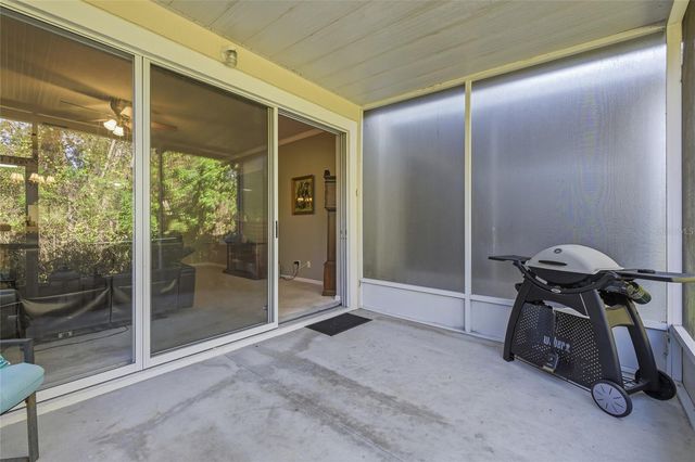 952 VISTA CAY COURT, Brandon, FL 33511