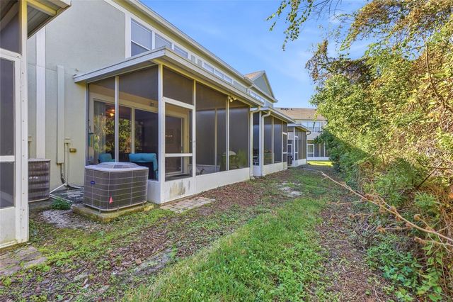 952 VISTA CAY COURT, Brandon, FL 33511