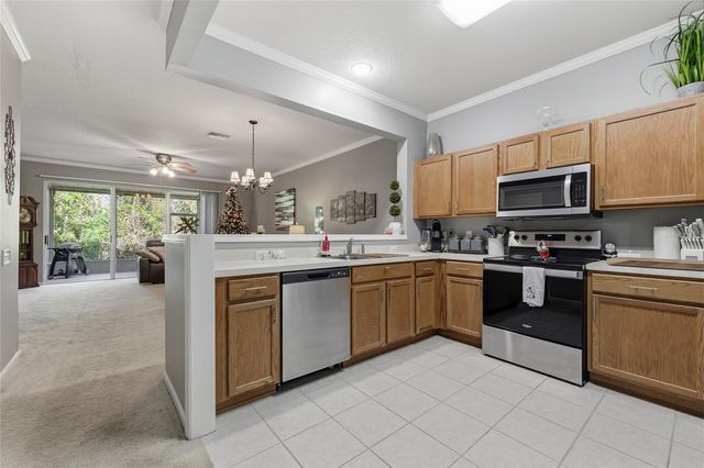 952 VISTA CAY COURT, Brandon, FL 33511