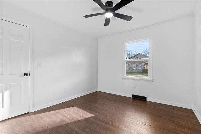 5702 Halsey Street, Shawnee, KS 66216