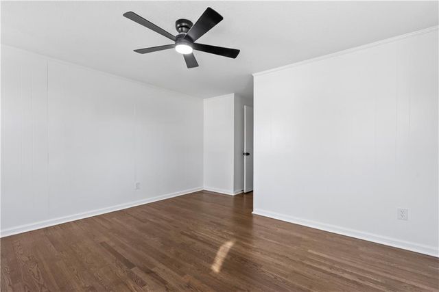 5702 Halsey Street, Shawnee, KS 66216