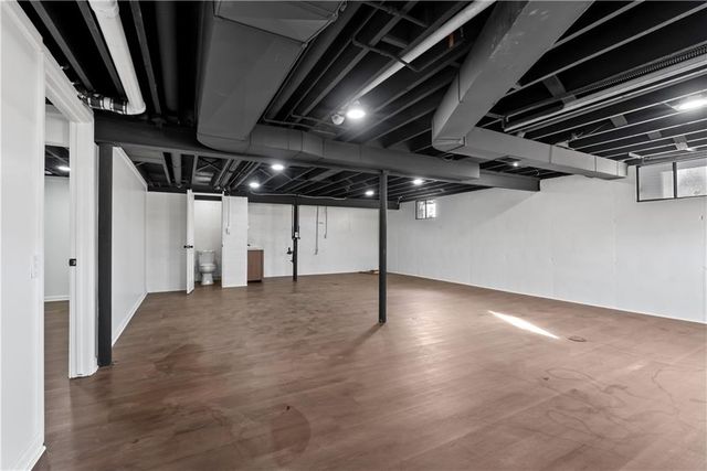 5702 Halsey Street, Shawnee, KS 66216