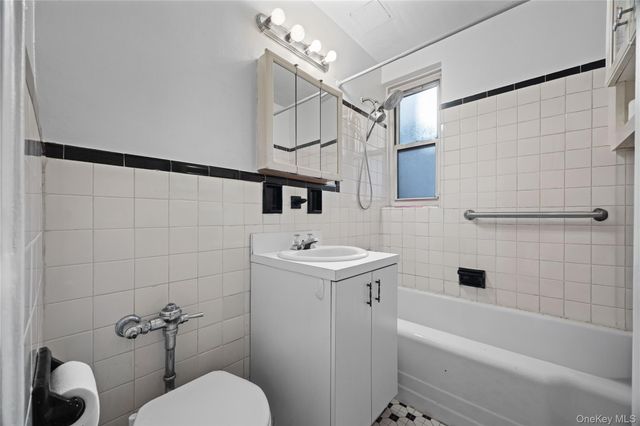 480 Riverdale 2U, Yonkers, NY 10705