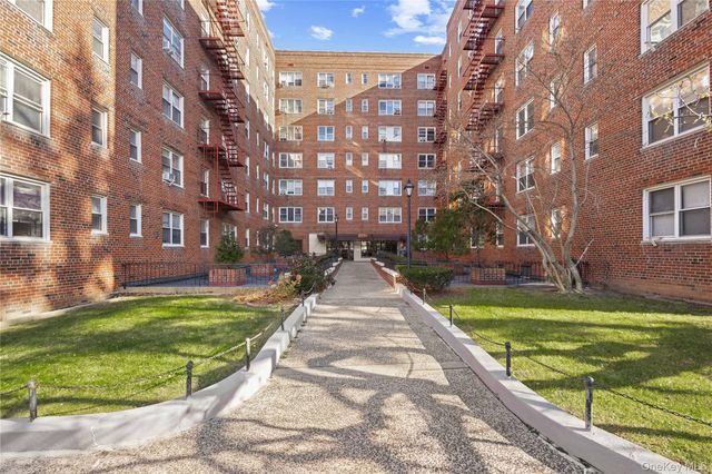 480 Riverdale 2U, Yonkers, NY 10705