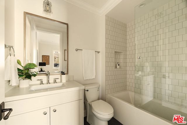 2432 22nd Street, Santa Monica, CA 90405