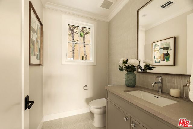 2432 22nd Street, Santa Monica, CA 90405