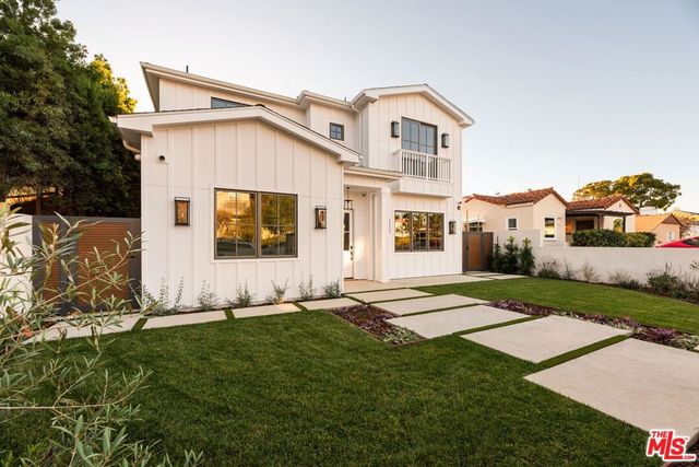 2432 22nd Street, Santa Monica, CA 90405