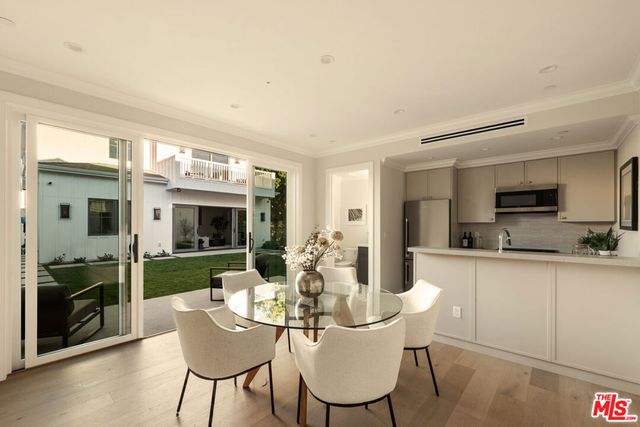 2432 22nd Street, Santa Monica, CA 90405