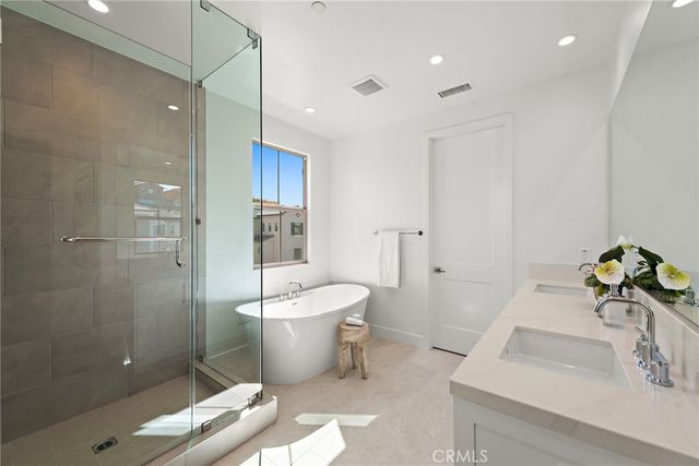 122 Eversedge, Irvine, CA 92618