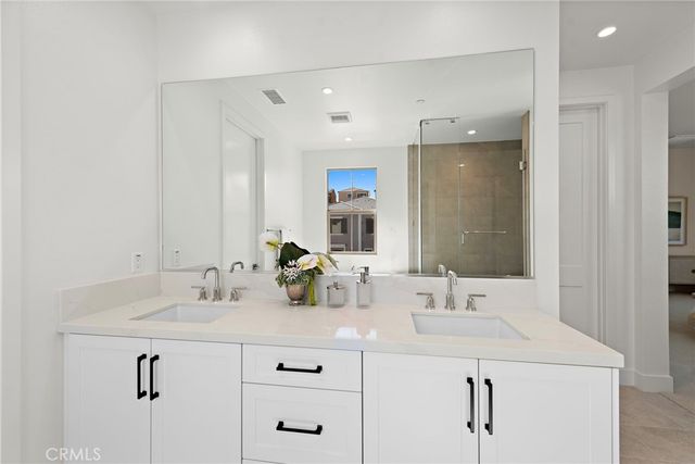 122 Eversedge, Irvine, CA 92618