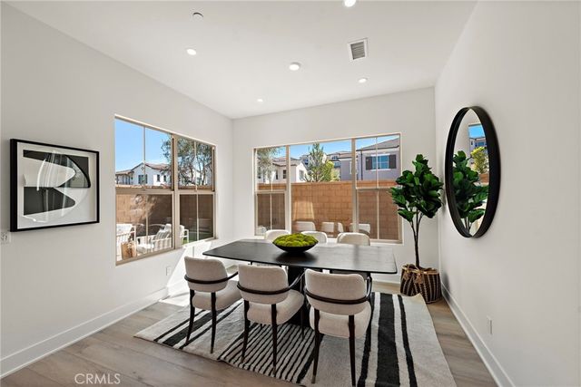 122 Eversedge, Irvine, CA 92618