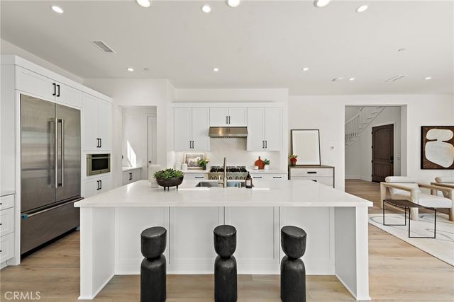 122 Eversedge, Irvine, CA 92618