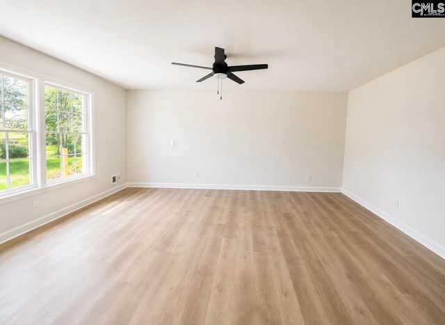 1218 Fredericksburg Drive S, Lugoff, SC 29078