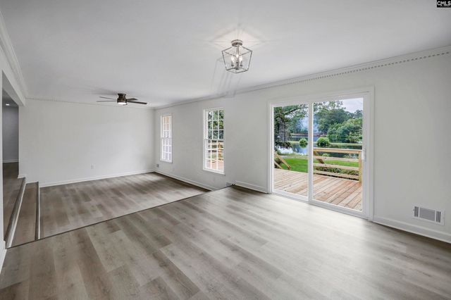 1218 Fredericksburg Drive S, Lugoff, SC 29078