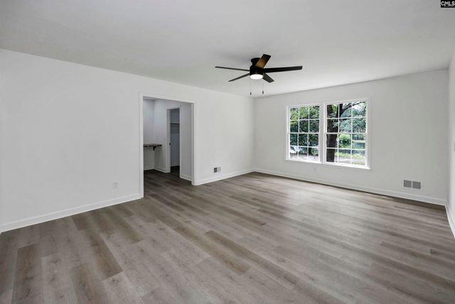 1218 Fredericksburg Drive S, Lugoff, SC 29078