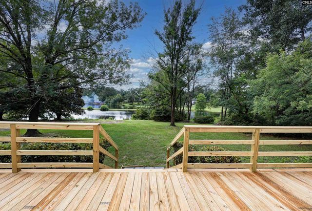 1218 Fredericksburg Drive S, Lugoff, SC 29078