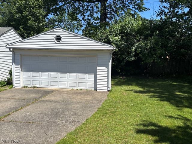 1661 Empire Road, Wickliffe, OH 44092