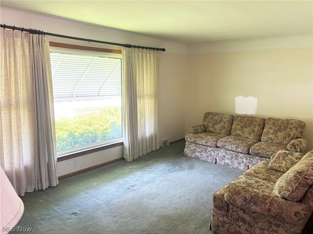 1661 Empire Road, Wickliffe, OH 44092