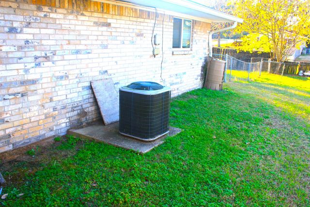 181 Velma Dr., Kilgore, TX 75662