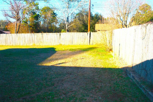 181 Velma Dr., Kilgore, TX 75662