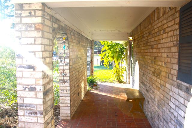 181 Velma Dr., Kilgore, TX 75662