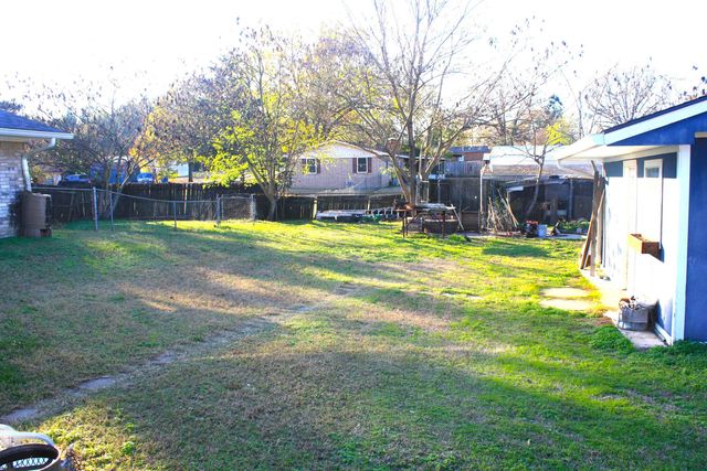 181 Velma Dr., Kilgore, TX 75662